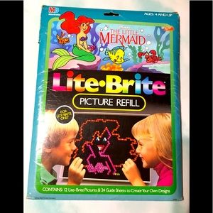 DISNEY THE LITTLE MERMAID VTG 90s LITE BRITE SET